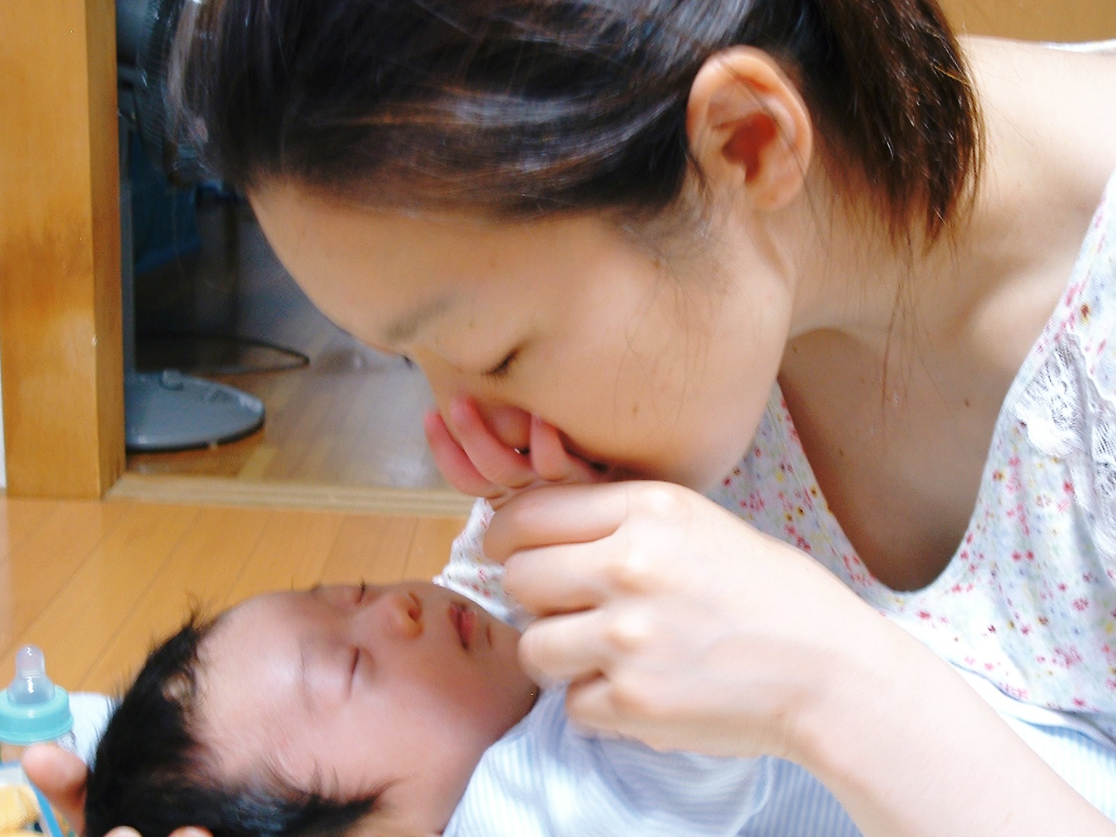 赤ちゃんの睡眠リズムが乱れると母親のリズムも乱れる 産後に上質の睡眠を手に入れる方法とは 新潟 長岡の産後ケア さんごリンク